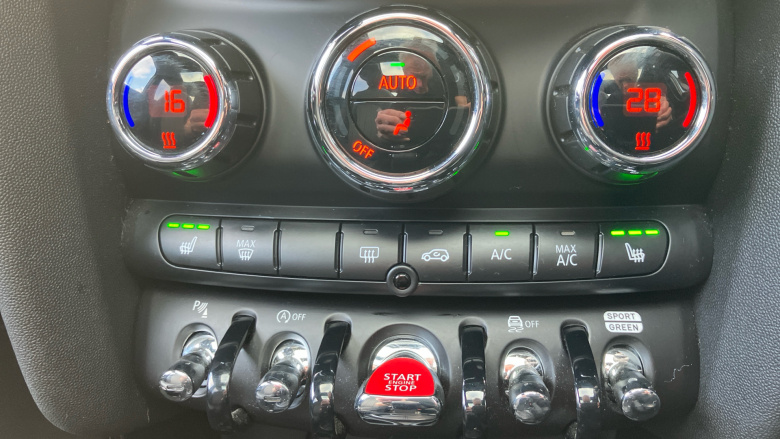 MINI Hatchback 1.5 Cooper Exclusive Premium Plus 5dr Auto Petrol Hatchback